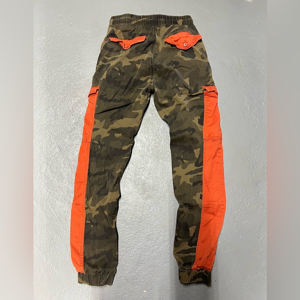 Fashion nova camo orange cargo jogger pants size small - Picture 5 of 6